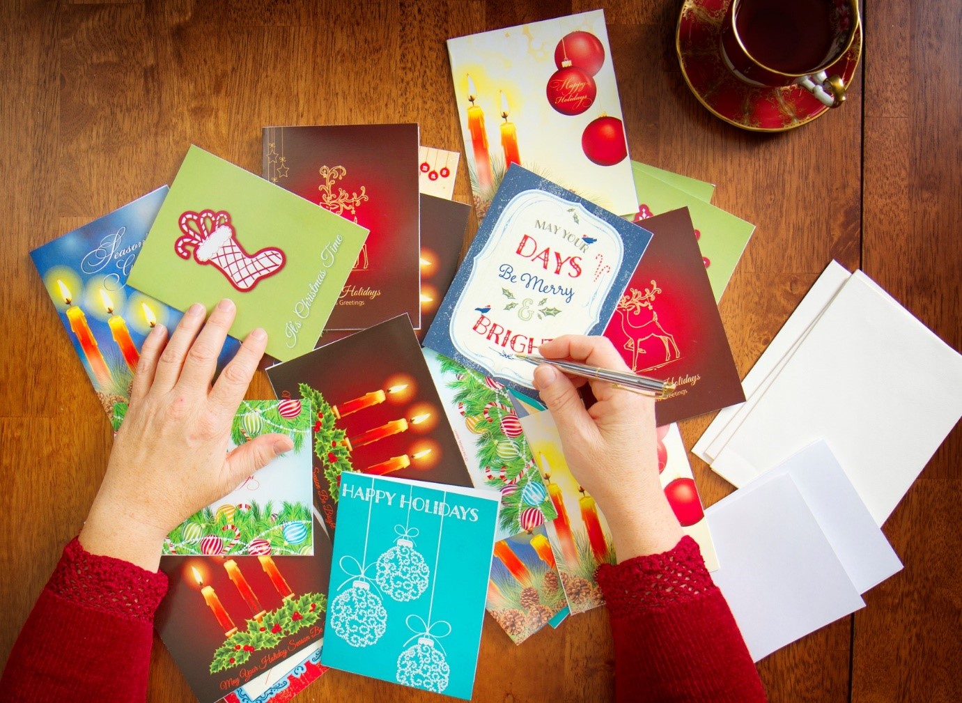 Send greeting cards. открытка. Greeting card. корпоративная открытк. презентация рождество в англии на английском.